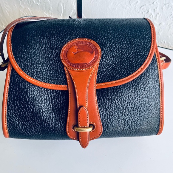 VINTAGE MIDNIGHT BLUE  SADDLE TAN PIPING DOONEY ESSEX SHOULDER CROSSBODY BAG AWL - Picture 2 of 16